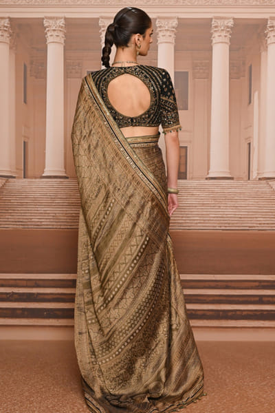 Tarun Tahiliani Black and gold embroidered sari set TARUMAY26D145275
