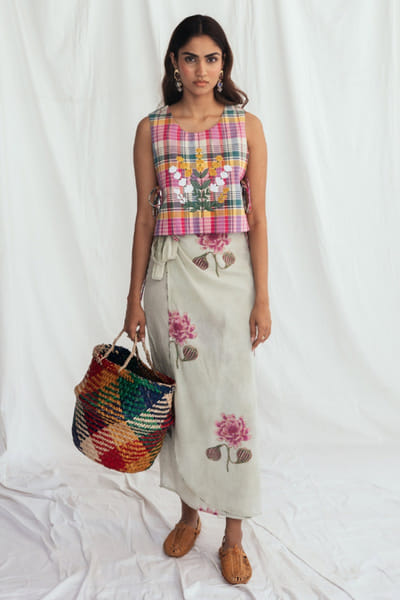 Jodi Multicolour pearl and heart embroidered shirt JODIJUN26D147966
