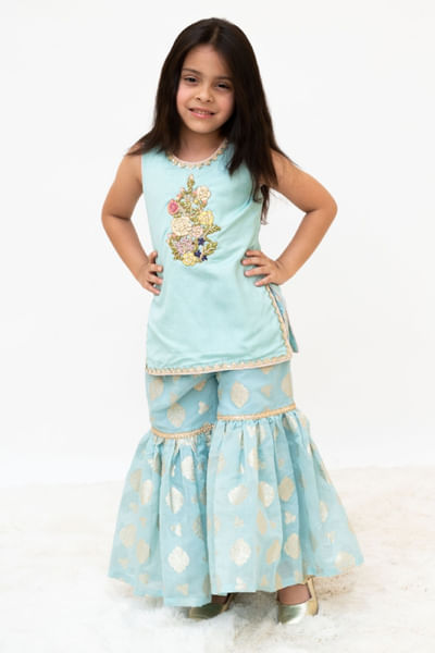 Blue embroidered kurta set