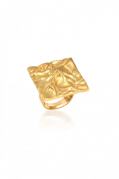 Square-shaped ring