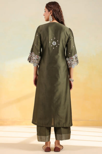 Niti Bothra Olive green embroidered kurta set NITJUL25D131300