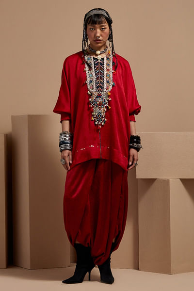 Red embroidered kurta set