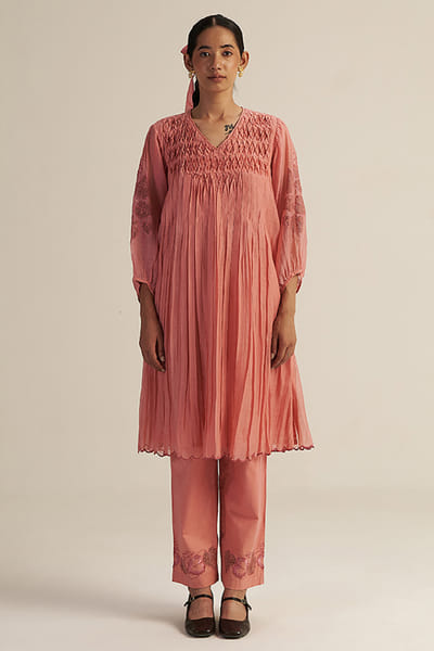 Gaach Pink bead embroidered smocked kurta set GAACAUG26D153152