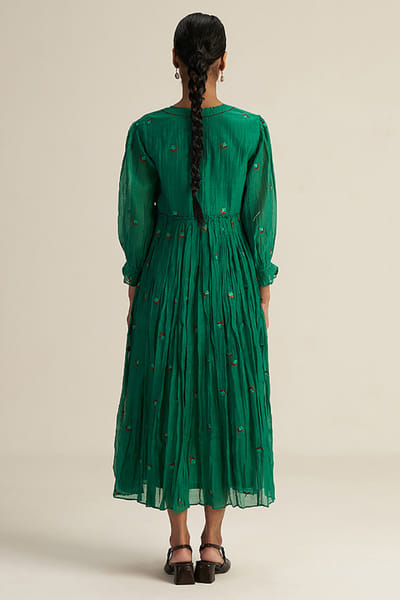 Gaach Green floral embroidered flared midi dress GAACAUG26D153143