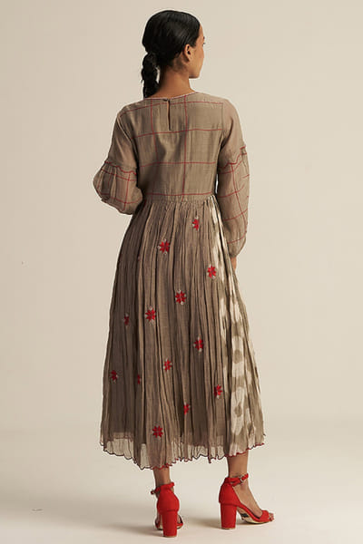Gaach Grey tie-dye embroidered maxi dress GAACJUL26D150899