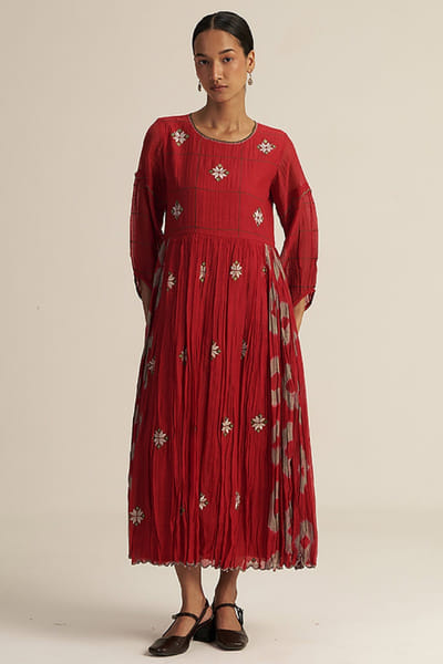 Gaach Red tie-dye embroidered maxi dress GAACJUL26D150900