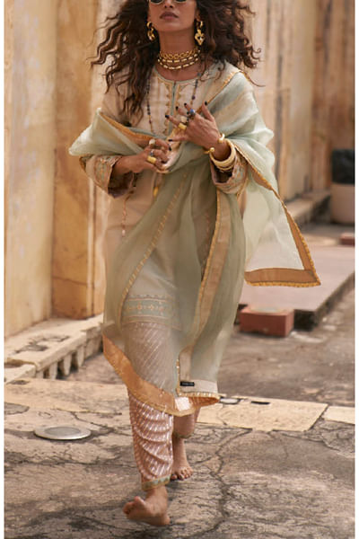 Ivory geometric gota work kurta set