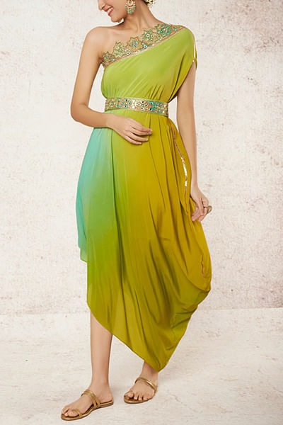 One shoulder dress
