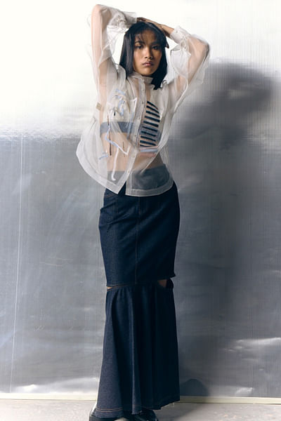Blue scoop eye skirt