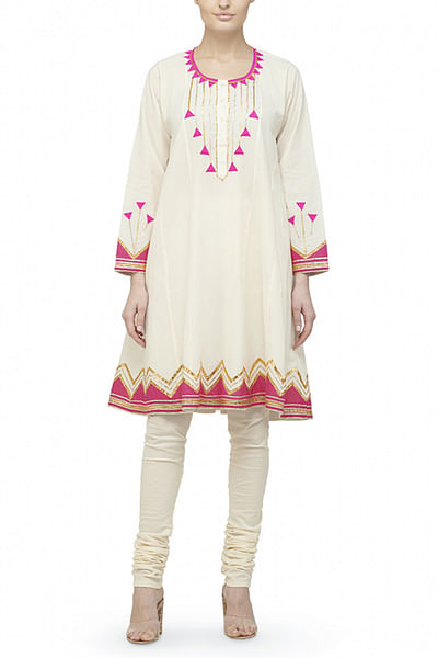 Off white kalidar kurta
