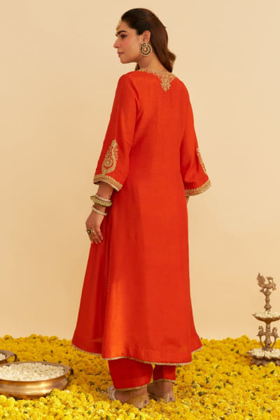 Sheetal Batra Burnt orange embroidered long kaftan set SHEAUG25D134255