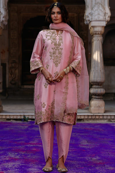 Rose pink dori embroidered kurta set