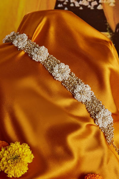 White pearl embellished matha patti