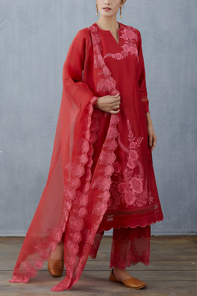 Crimson red embroidered kurta set