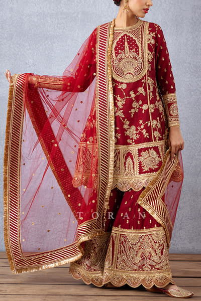 Red embroidered kurta set
