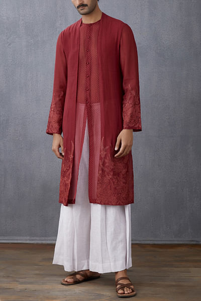 Maroon embroidered chanderi kurta and farshi