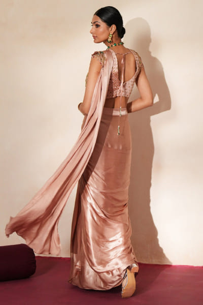 Isha Gupta Tayal Soft pink embroidered pre draped sari set ISHDEC25D133694