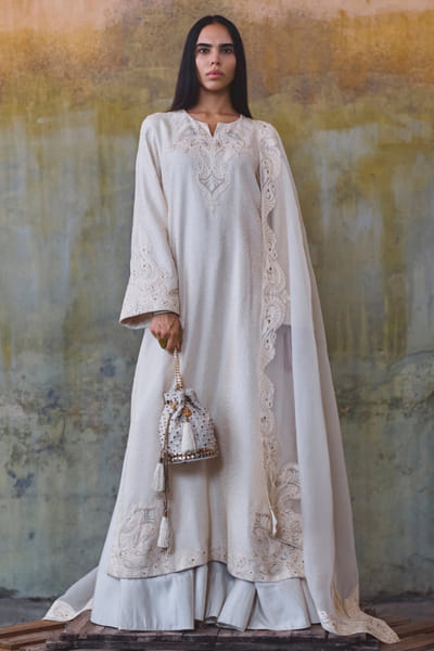 Ivory thread and zari embroidered kurta set