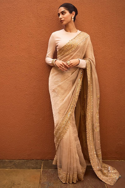 Ivory gota patti-ghungroo embellished sari set