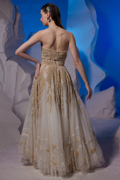 Samant Chauhan Off-white zardozi embroidered tube gown SMCOCT2307