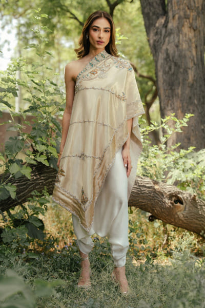 Aneeka Ruknuddin Silver embroidered one-shoulder co-ord set ANEEJUL26D148997