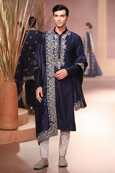 Purple zardozi embroidered kurta set