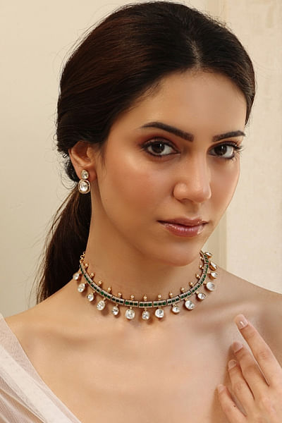 Green and white gemstone necklace set