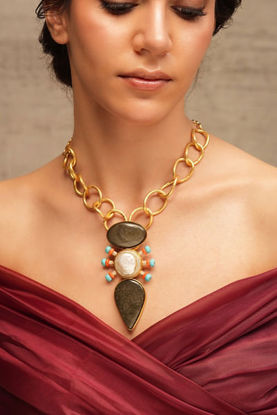 Black stone pendant necklace
