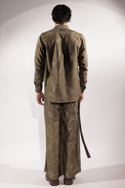 Jubinav Chadha Olive green kantha embroidered shirt JUBIJUN26D147140