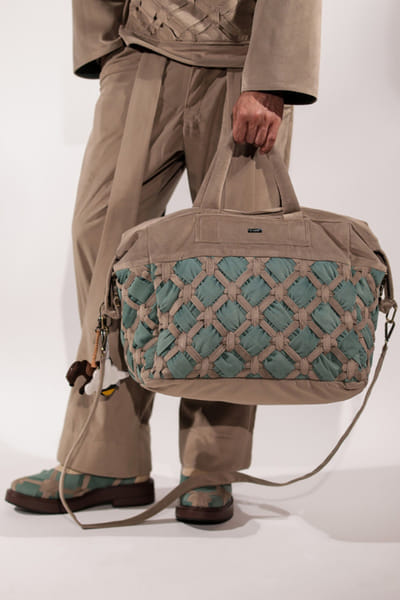 Jubinav Chadha Jade green & beige interwoven duffle bag JUBIJUN26D147103