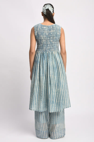 Jayati Goenka Blue dabu block printed and smocked tunic set JAYAAPR26D143212
