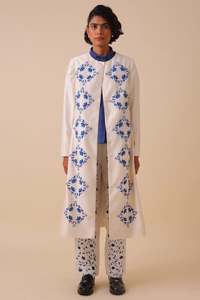SWGT Ivory motif embroidered jacket SWGTAPR26D143269