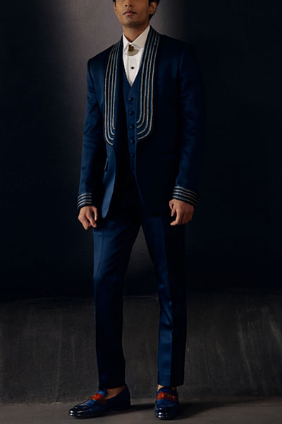 Blue embroidered tuxedo set
