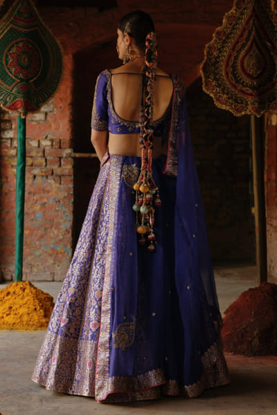 Jigar Mali Purple hand embroidered banarasi lehenga set JIGAAUG26D151440