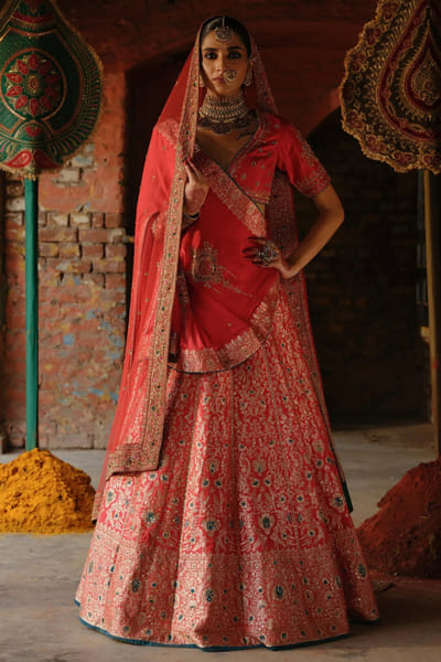Jigar Mali Red dori-aari embroidered banarasi lehenga set JIGAAUG26D151428