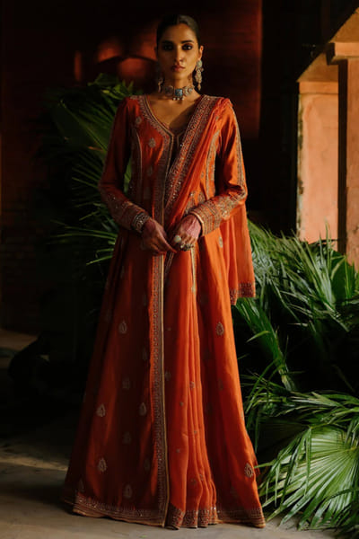 Jigar Mali Rust dori hand embroidered jacket-sari set JIGAAUG26D151444