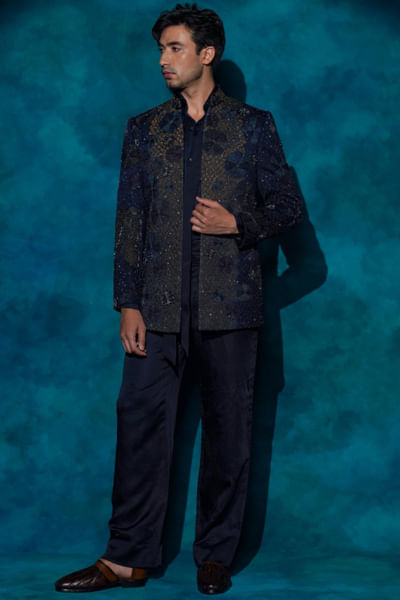 Midnight blue hand embroidery short jacket set