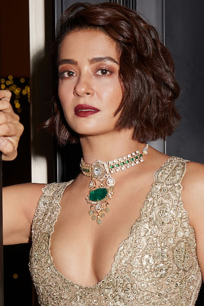 Emerald and multi jeweled choker set