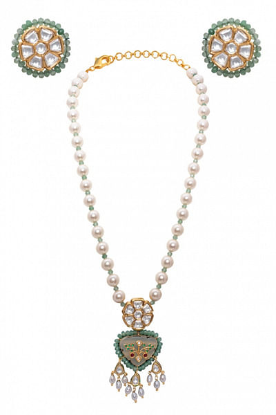 Green and white kundan necklace set
