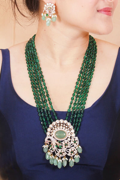 Emerald beads layered necklace set