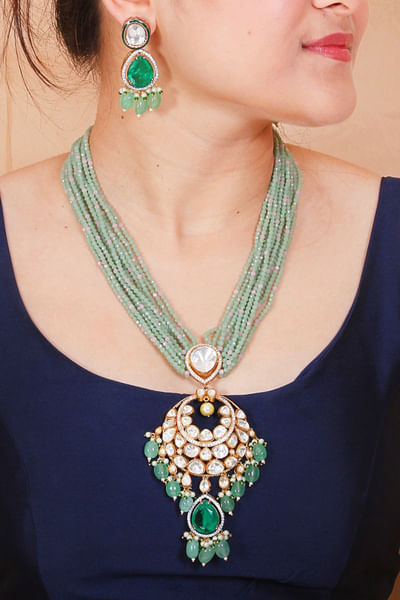 Green bead embellished necklace set
