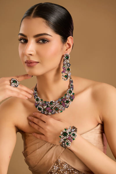 Multicolour stone necklace set