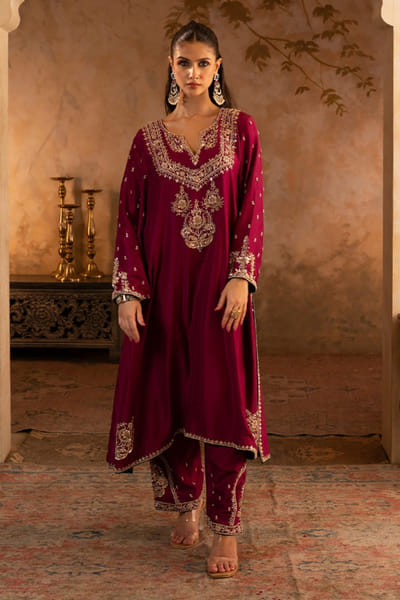 Angad Singh Crimson embroidered silk kurta set ANGAJUL26D148920
