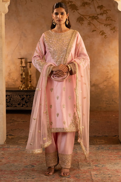 Angad Singh Blush pink embroidered silk kurta set ANGAJUL26D148924