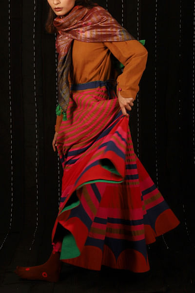 Multicoloured skirt and shirt