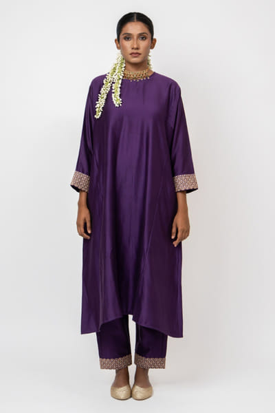 Kajal Agrawal Purple hand embroidered kurta set KAJAMAY26D144520