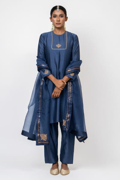 Kajal Agrawal Blue marodi-embroidered kurta set KAJAMAY26D144527