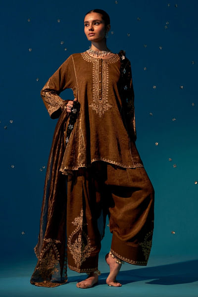 Brown zari aari embroidered choga kurta set