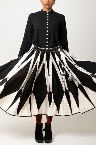 Monochrome applique shirt and skirt set