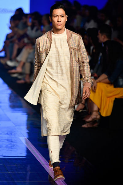 Ivory kurta and pants with jacket